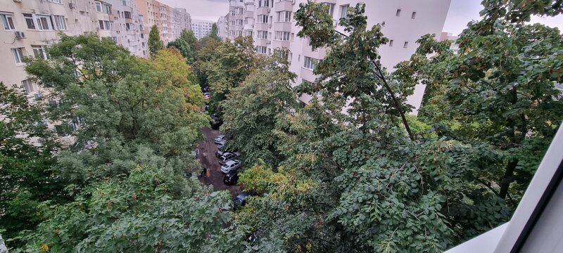 Titan Str.Lotrioara la 400m Metrou si 100m Parc IOR